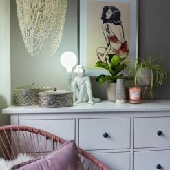 MINISUN Monkey Holding A Bulb Table Lamp With 6W Globe Opal Neutral White LED Bulb - White 4 MINISUN Monkey Holding A Bulb Table Lamp With 6W Globe Opal Neutral White LED Bulb - White -MINISUN Shop 13776503 3